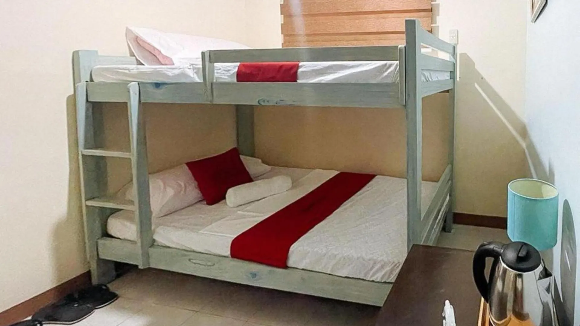 RedDoorz @ Cion Suites Mintal Davao 2*,  Filipiny